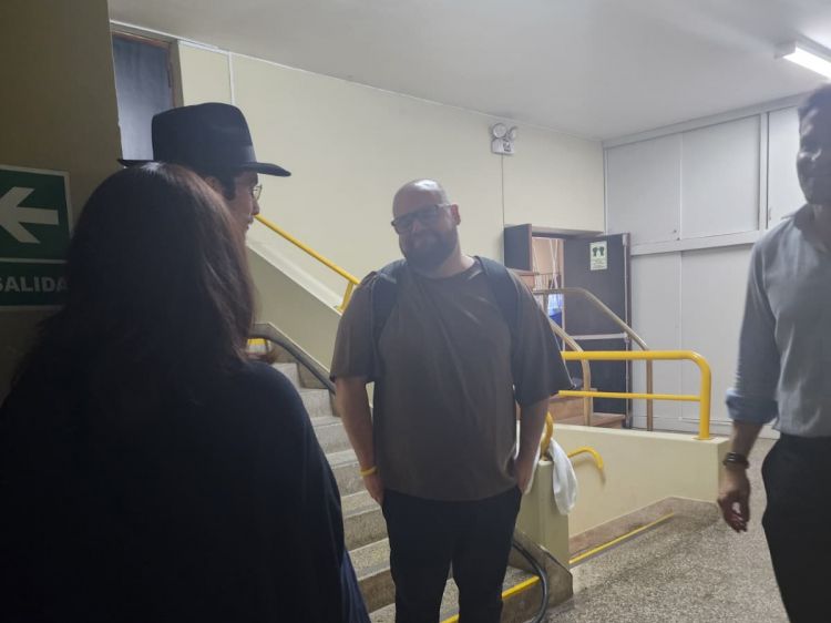 ניצול השבי החיזוק בבית חב"ד